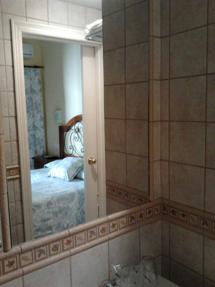Hostal Azahar 科爾多瓦 外观 照片