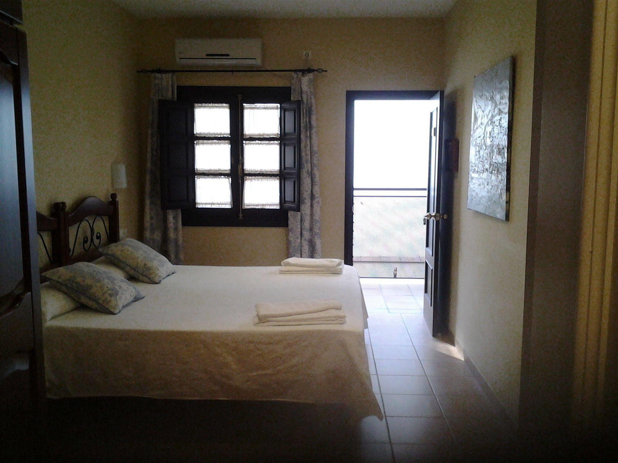 Hostal Azahar 科爾多瓦 外观 照片