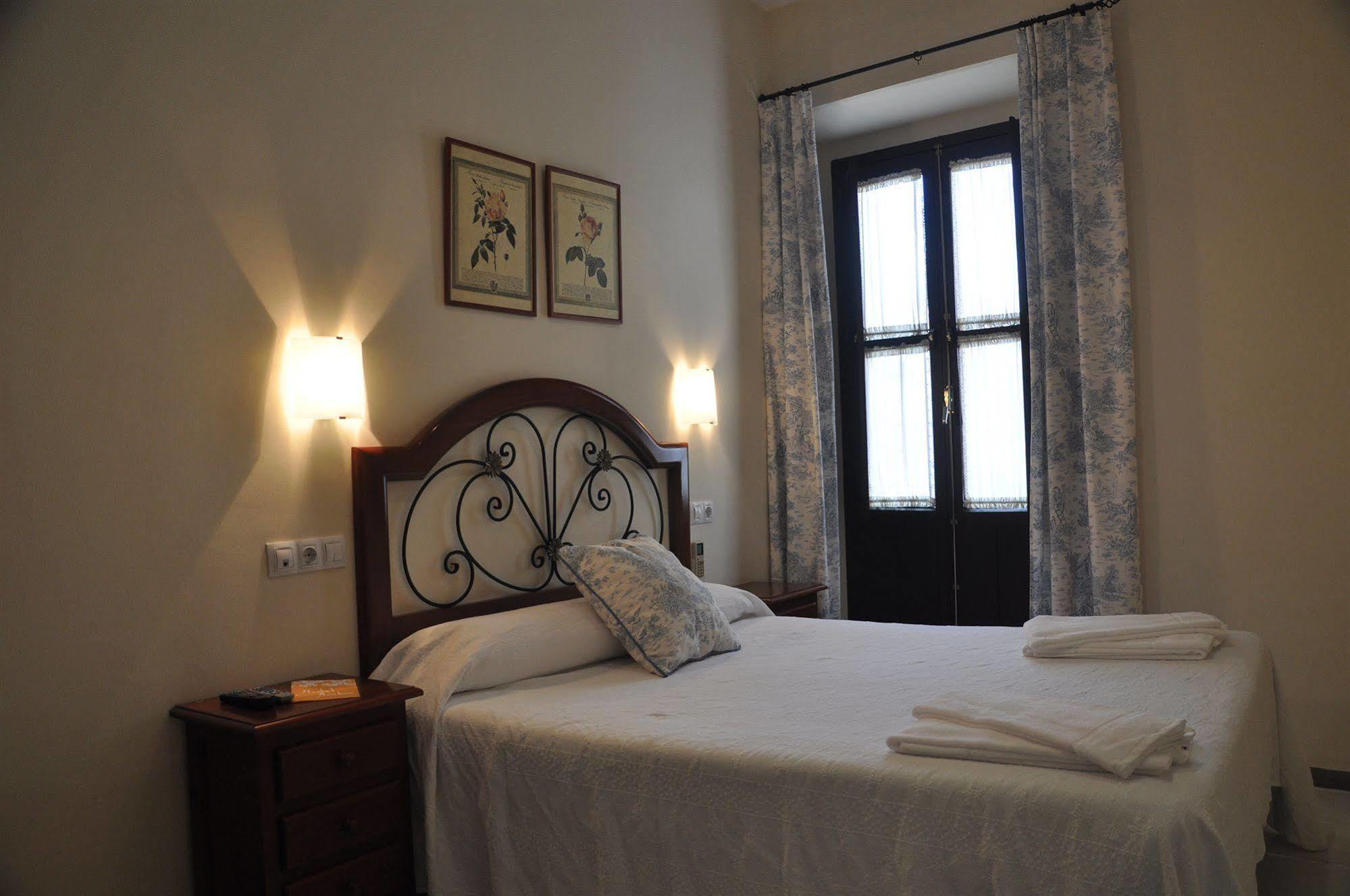 Hostal Azahar 科爾多瓦 外观 照片